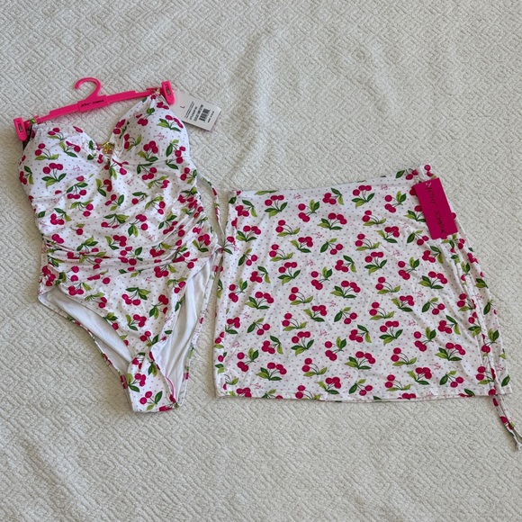 NWT Betsey Johnson White Swimsuit W/Skirt Pink Cherry Print Sz L